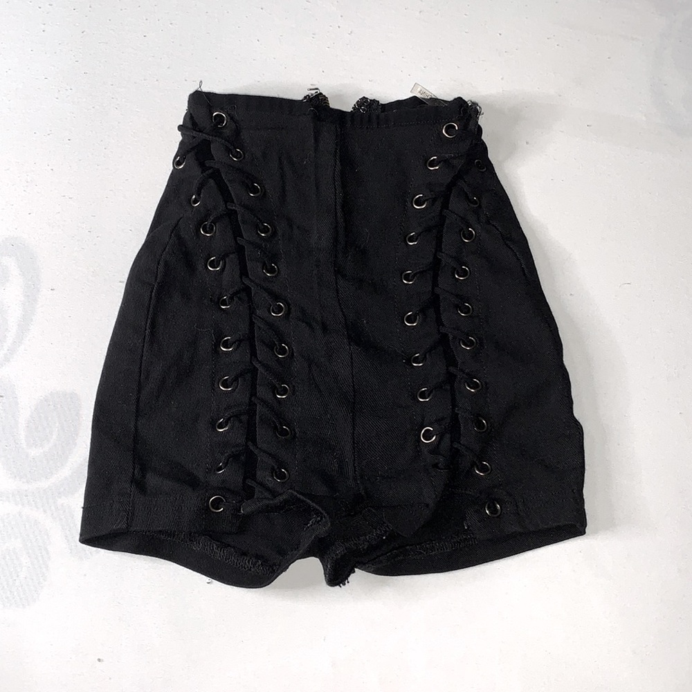 Fashion Nova High Rise shorts